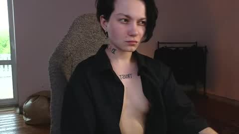 Snapshot of esajukyy chatting on 8, 6, 2026 esajukyy online show from 8, 6, 2026