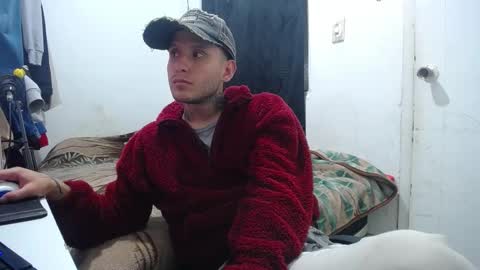 Snapshot of esjrobles chatting on 14, 10, 2025 Esteban online show from 14, 10, 2025