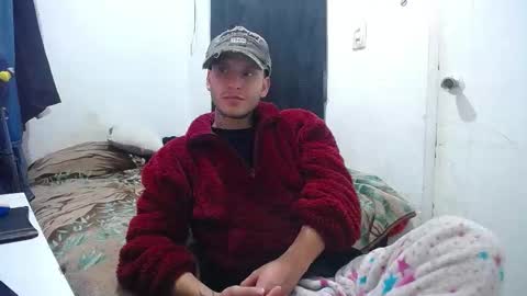 Snapshot of esjrobles chatting on 15, 10, 2025 Esteban online show from 15, 10, 2025