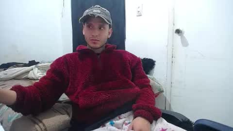 Snapshot of esjrobles chatting on 16, 10, 2025 Esteban online show from 16, 10, 2025