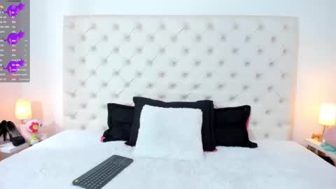 esmeralda  online show from 12, 3, 2025