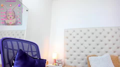 esmeralda  online show from 4, 6, 2026