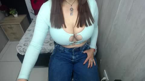 esmeralda black online show from 19, 5, 2026