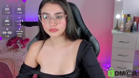 Esmeralda online show from 3, 6, 2026