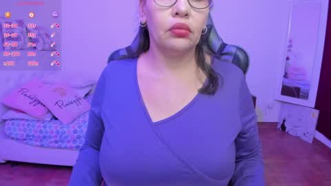 esme online show from 14, 4, 2026