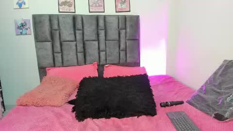 Perla online show from 11, 6, 2026