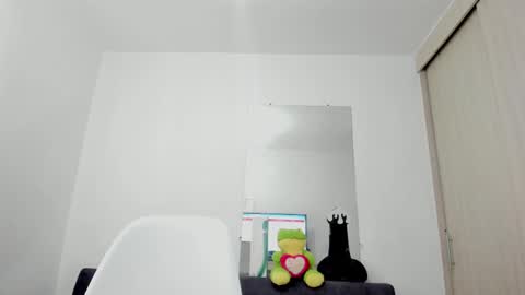 Esmeralda online show from 6, 3, 2025