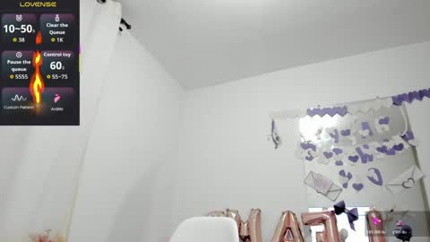 Esmeralda online show from 9, 4, 2026