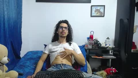 Esnider online show from 26, 4, 2026