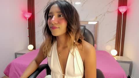 esperanzamora online show from 9, 4, 2026