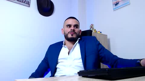 Esteban Fernandez online show from 24, 2, 2026