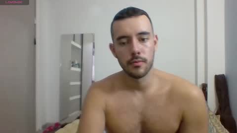 Snapshot of esteban_star chatting on 10, 11, 2025 Esteban Reyes independent model online show from 10, 11, 2025