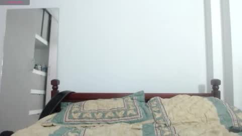 Snapshot of esteban_star chatting on 19, 11, 2025 Esteban Reyes independent model online show from 19, 11, 2025