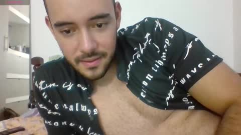 Snapshot of esteban_star chatting on 27, 11, 2025 Esteban Reyes independent model online show from 27, 11, 2025