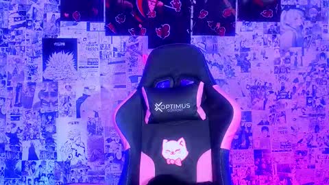 Esteban independent model online show from 16, 3, 2026