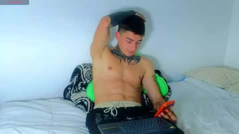 Snapshot of estebanchar_ chatting on 20, 5, 2026 Esteban independent model online show from 20, 5, 2026