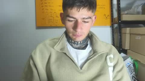 Snapshot of estebanchar_ chatting on 6, 6, 2026 Esteban independent model online show from 6, 6, 2026