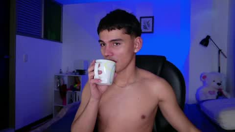 Esteban online show from 22, 4, 2026