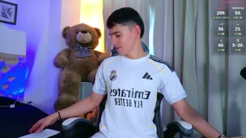 Snapshot of estebanperez_ chatting on 23, 6, 2026 Esteban online show from 23, 6, 2026