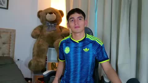 Snapshot of estebanperez_ chatting on 3, 7, 2026 Esteban online show from 3, 7, 2026