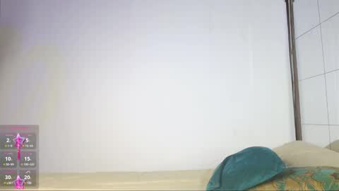 Estefa G online show from 15, 12, 2024