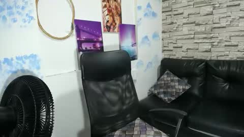 Snapshot of estefani_robles chatting on 15, 1, 2026 estefani robles online show from 15, 1, 2026