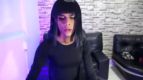Snapshot of estefani_robles chatting on 19, 4, 2026 estefani robles online show from 19, 4, 2026