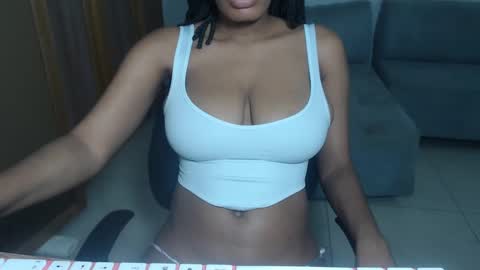 estefania_starlovee online show from 4, 12, 2024