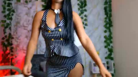 estefymarquez online show from 28, 5, 2026