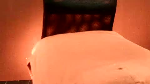 Snapshot of estelarseiya chatting on 19, 11, 2025 estelarseiya online show from 19, 11, 2025