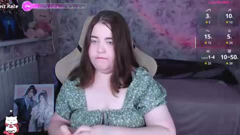 estelle_hicks online show from 13, 6, 2026