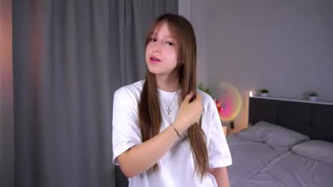 Lily online show from 22, 7, 2026