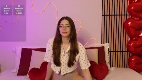 Ester online show from 12, 2, 2025