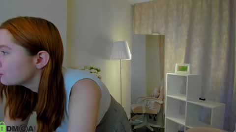 Ester online show from 9, 9, 2025