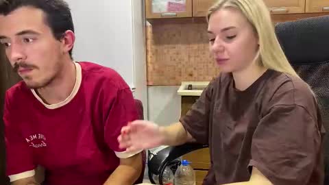 Snapshot of ester_vixen chatting on 5, 10, 2025 Ester online show from 5, 10, 2025