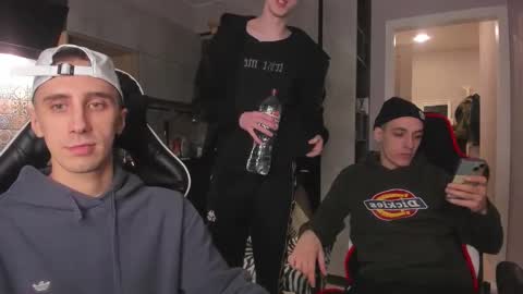 LOUIS online show from 13, 12, 2025