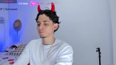 estivenvel online show from 24, 2, 2025