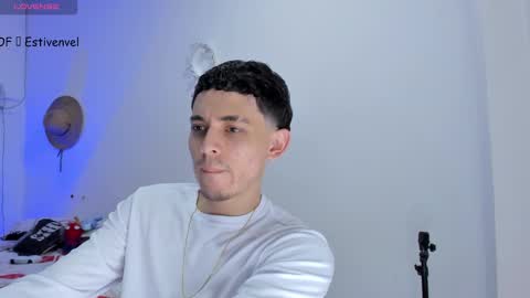 estivenvel online show from 27, 2, 2025