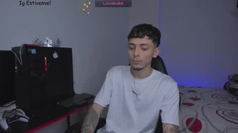 estivenvel online show from 12, 3, 2026