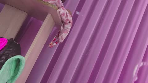 Estrella online show from 24, 4, 2026