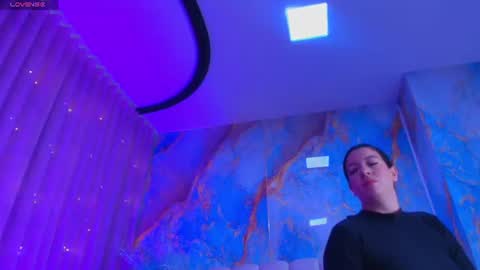 Snapshot of estrella_hanks_ chatting on 6, 7, 2026 Estrella online show from 6, 7, 2026