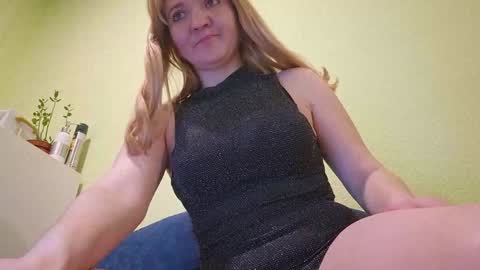 estrellawalters online show from 4, 2, 2025