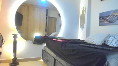 AmberDisny online show from 2, 2, 2025