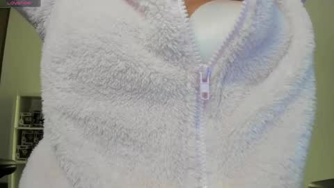 eternalmuse online show from 27, 4, 2026