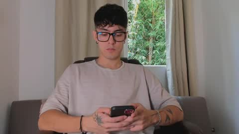 etham_wolf1 online show from 22, 4, 2026
