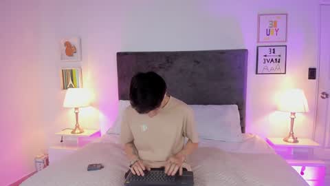 Snapshot of ethan_and_ava chatting on 7, 2, 2025 ethan and ava online show from 7, 2, 2025