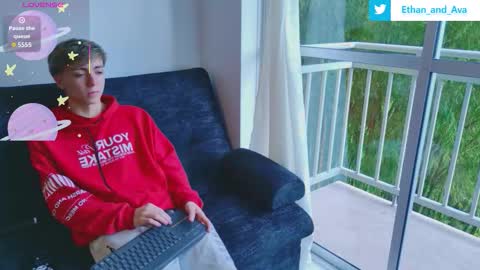 Snapshot of ethan_and_ava chatting on 19, 10, 2025 ethan and ava online show from 19, 10, 2025