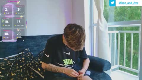 Snapshot of ethan_and_ava chatting on 15, 11, 2025 ethan and ava online show from 15, 11, 2025