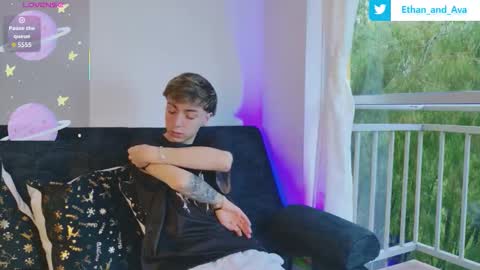 Snapshot of ethan_and_ava chatting on 16, 11, 2025 ethan and ava online show from 16, 11, 2025