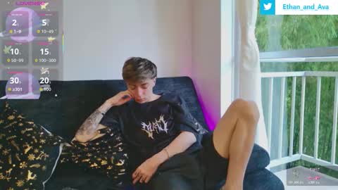 Snapshot of ethan_and_ava chatting on 20, 11, 2025 ethan and ava online show from 20, 11, 2025